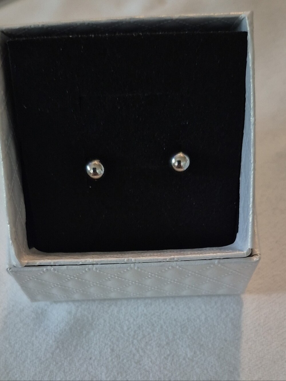 14k white gold ball stud earrings